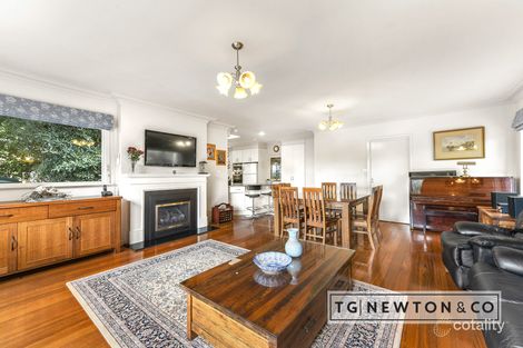 Property photo of 34 Avonhurst Drive Glen Waverley VIC 3150