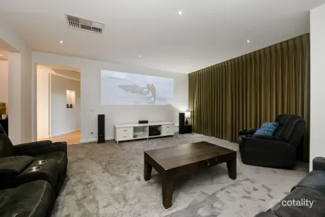 Property photo of 10 Ruth Street Golden Square VIC 3555