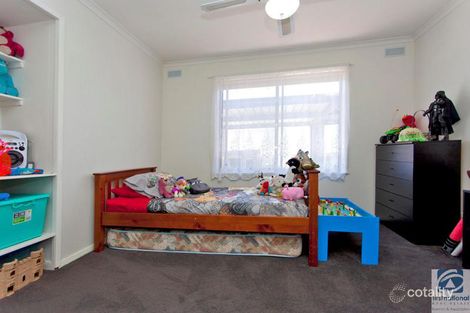Property photo of 11 Jade Court West Wodonga VIC 3690