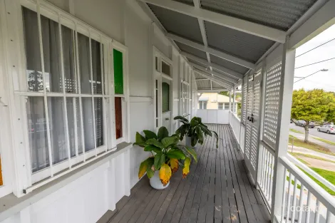 Property photo of 31 Moffatt Street Ipswich QLD 4305