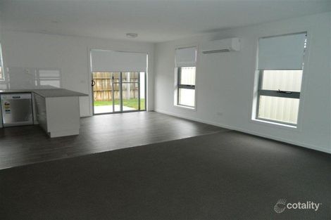 Property photo of 4/20-22 Gatenby Drive Miandetta TAS 7310