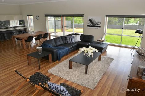 48 Discovery Dr, Fletcher, NSW 2287