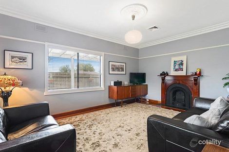 Property photo of 105 Haldane Road Niddrie VIC 3042