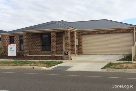 Property photo of 14 Ascot Gardens Drive Delacombe VIC 3356