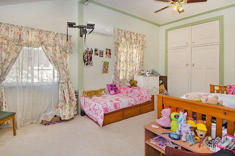 Property photo of 34 Pascoe Street Mitchelton QLD 4053