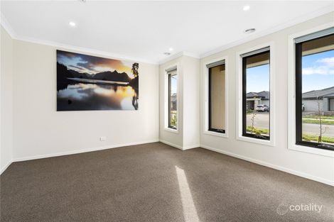 Property photo of 270 St Germain Boulevard Clyde North VIC 3978