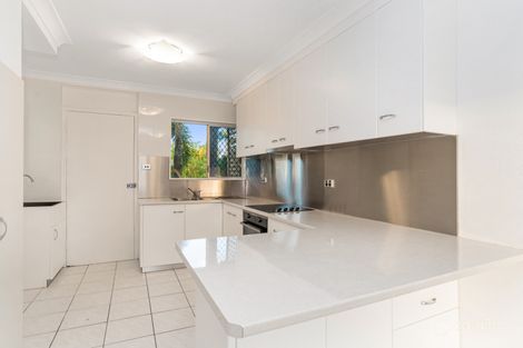Property photo of 5/120 Greenslopes Street Edge Hill QLD 4870