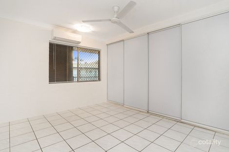 Property photo of 5/120 Greenslopes Street Edge Hill QLD 4870