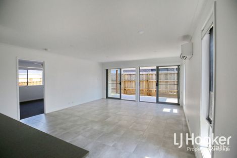 Property photo of 17 Cambridge Circuit Yarrabilba QLD 4207