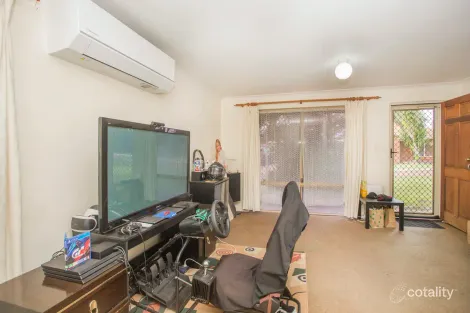 Property photo of 6 Bambra Mews Stratton WA 6056