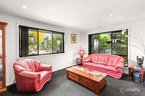 Property photo of 2 Bunya Place Werribee VIC 3030