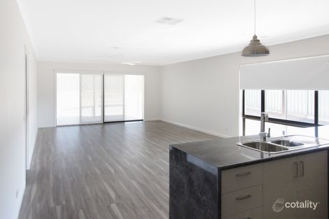 Property photo of 25 Robert Street Kangaroo Flat VIC 3555