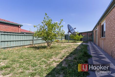 Property photo of 17 Yaraan Court Hampton Park VIC 3976