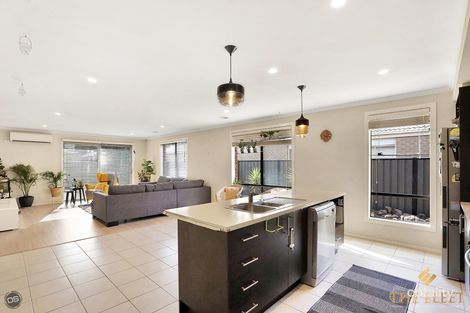 Property photo of 17 Mallina Glen Tarneit VIC 3029