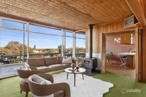 Property photo of 66 Reigate Road Highton VIC 3216
