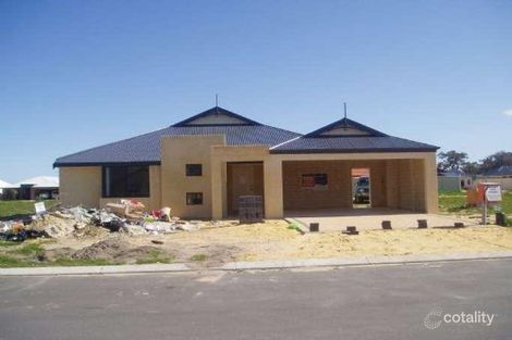 13 Nankeen App, Dudley Park, WA 6210