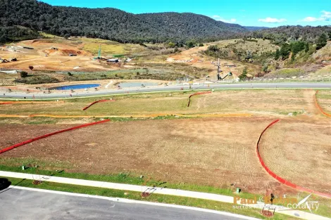 Property photo of 18 Lonergan Drive Greenleigh NSW 2620