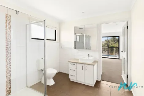 Property photo of 33 Mainsail Drive St Leonards VIC 3223