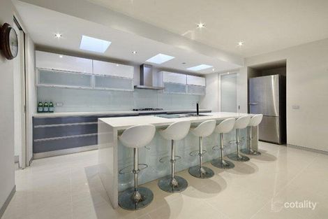 Property photo of 423 Belmore Road Mont Albert North VIC 3129