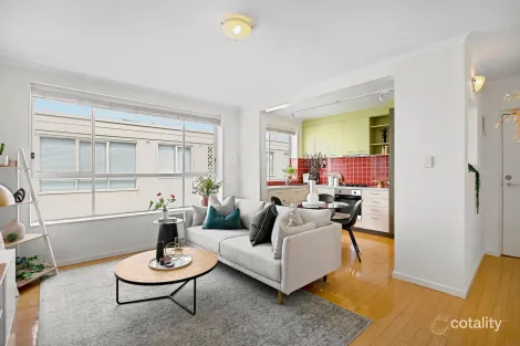 Property photo of 11/28 Lewisham Road Windsor VIC 3181