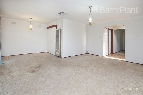 Property photo of 104 James Cook Drive Endeavour Hills VIC 3802