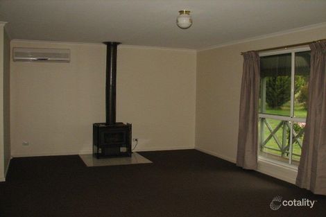 Property photo of 105 McAlpine Road Taradale VIC 3447