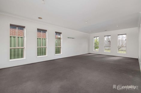 Property photo of 21 Cohens Way Pakenham VIC 3810
