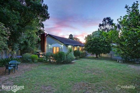 Property photo of 18 Wavell Avenue Kilsyth VIC 3137