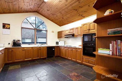 Property photo of 7 Candlebark Close Diamond Creek VIC 3089