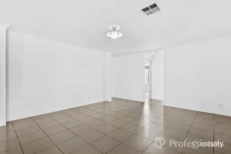 Property photo of 11 Peake Way Medina WA 6167