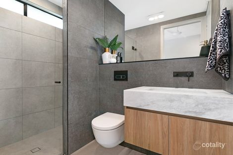 Property photo of 12 Charlane Avenue Indooroopilly QLD 4068