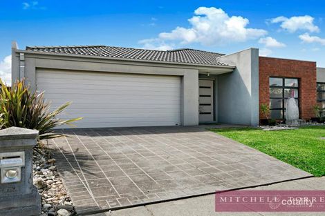 Property photo of 14 Maddock Drive Cranbourne East VIC 3977