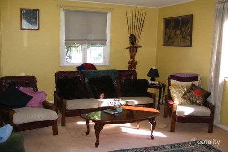 Property photo of 28 Strathaird Street Darra QLD 4076
