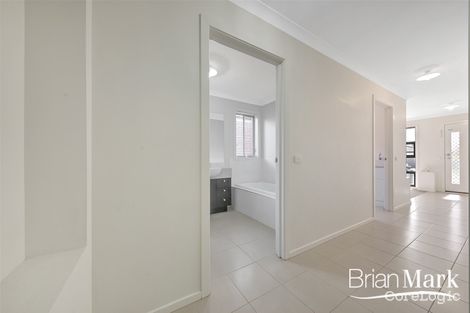 Property photo of 15 Andie Way Tarneit VIC 3029
