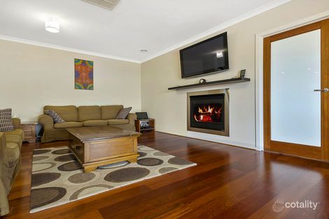 Property photo of 30-32 Brady Road Gisborne VIC 3437