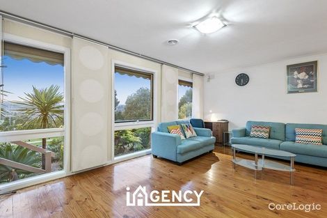 Property photo of 30 Scotsburn Way Endeavour Hills VIC 3802