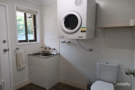 Property photo of 8 Endeavour Court Forster NSW 2428