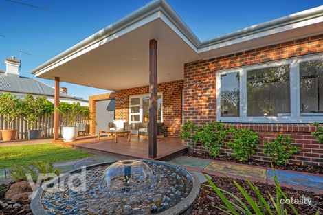 Property photo of 32 Central Avenue Beaconsfield WA 6162