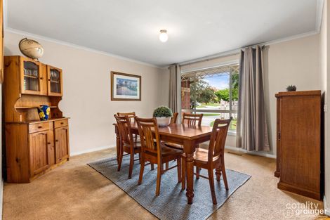 Property photo of 8 Ingleton Court Narre Warren VIC 3805