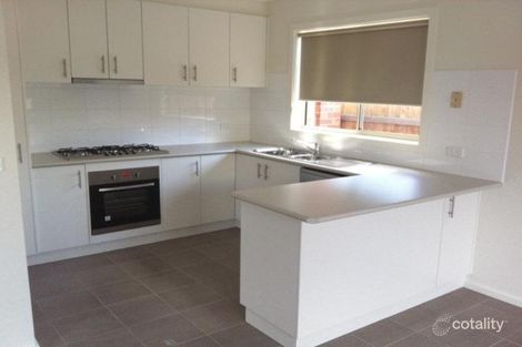 Property photo of 2/9 Deakin Street Bell Park VIC 3215