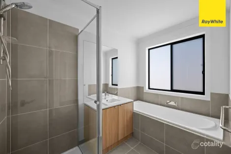 Property photo of 40 Steadfield Circuit Melton South VIC 3338