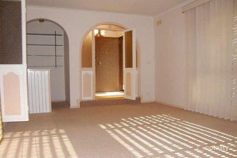 Property photo of 24 Aldergate Crescent Kings Park VIC 3021
