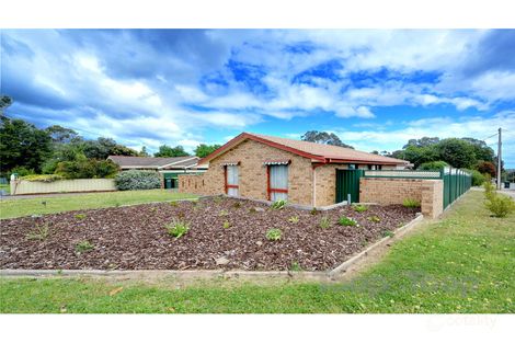 16 Leane Ave, Ridgehaven, SA 5097