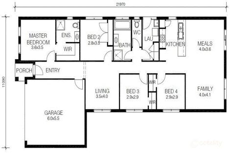 Property photo of 33 Dinwoodie Drive Newborough VIC 3825