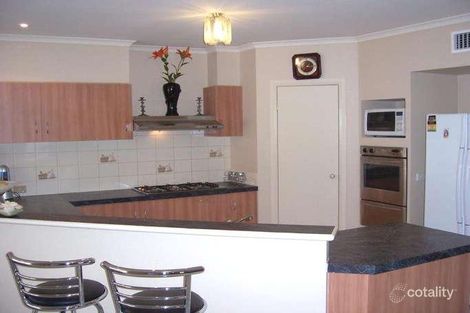 Property photo of 38 Southern Cross Drive Roxburgh Park VIC 3064