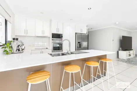 Property photo of 1/34 Brokenwood Street Emerald QLD 4720