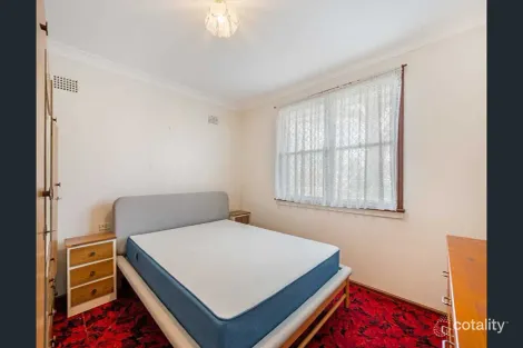 Property photo of 72 Willan Drive Cartwright NSW 2168
