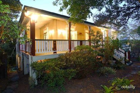 16 Fifth Ave, Coorparoo, QLD 4151