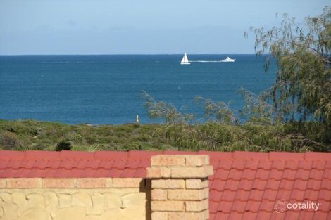 Property photo of 62 Southern Cross Circle Ocean Reef WA 6027
