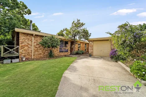 Property photo of 5 Imunga Place Bradbury NSW 2560